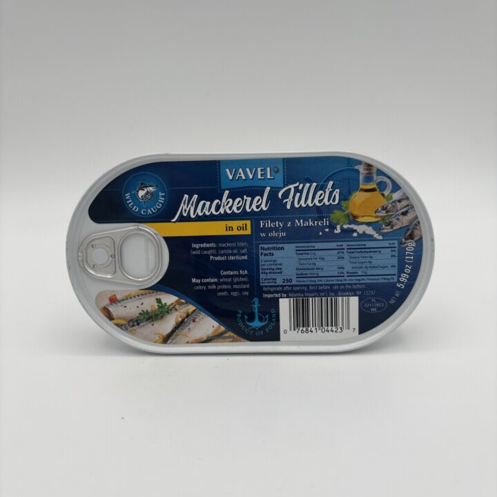 Alternative view of vavel mackerel fillets in oil