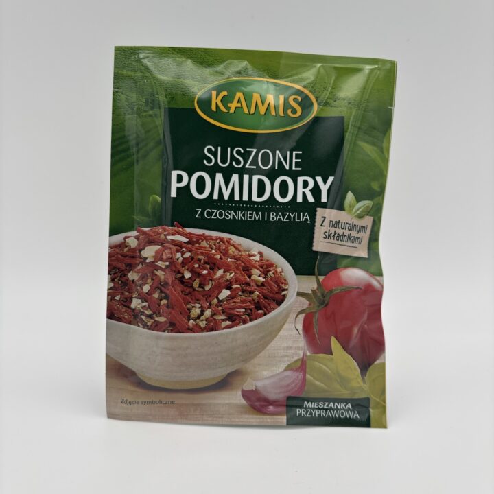 Kami’s suszone pomidory z czosnkiem i bazylia. Dried tomato with garlic and basil seasoning.