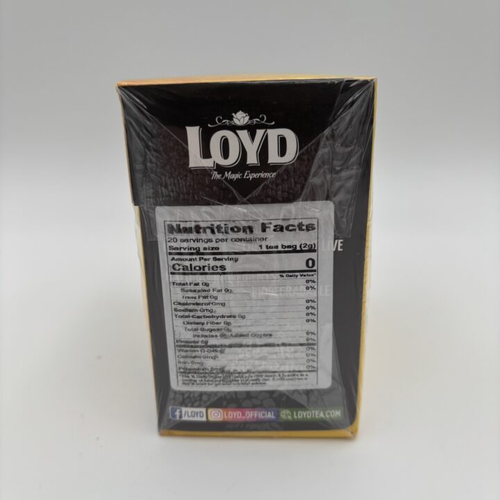 Alternative view of Loyd Earl Grey