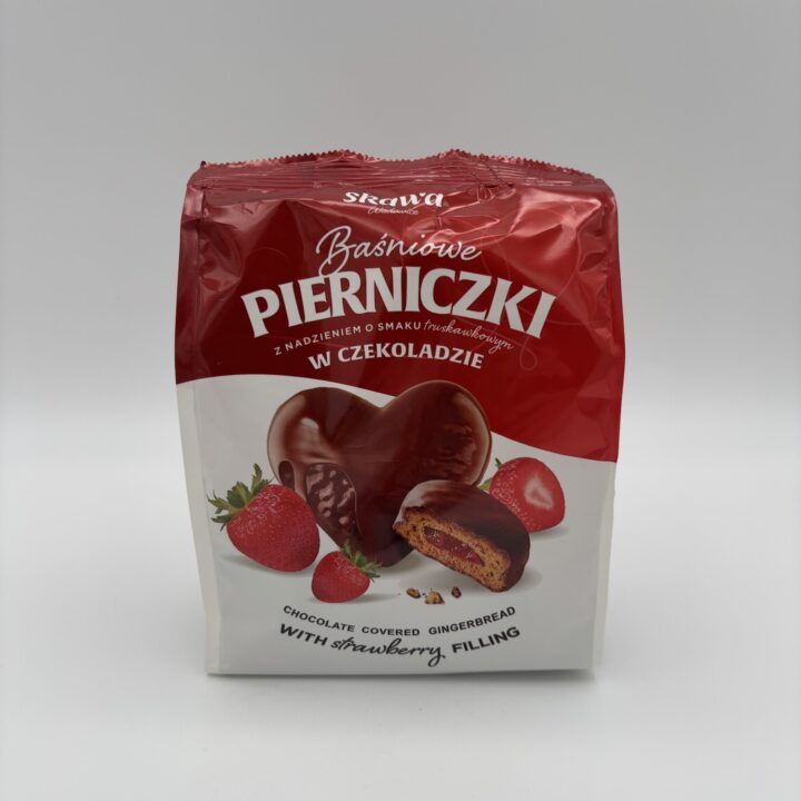 Skawa Basniowe Pierniczki chocolate covered gingerbread with strawberry filling